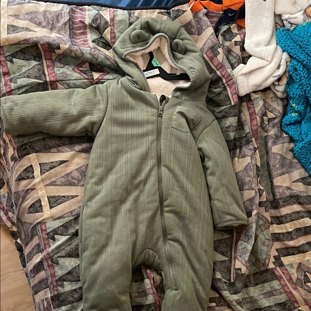 Cozy Green Hooded Baby Bunting Suit